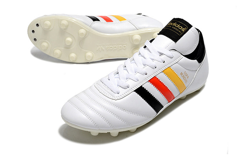 Botes de futbol Adidas Copa Mundial FG blanc, negre, vermell i groc "Alemanya"