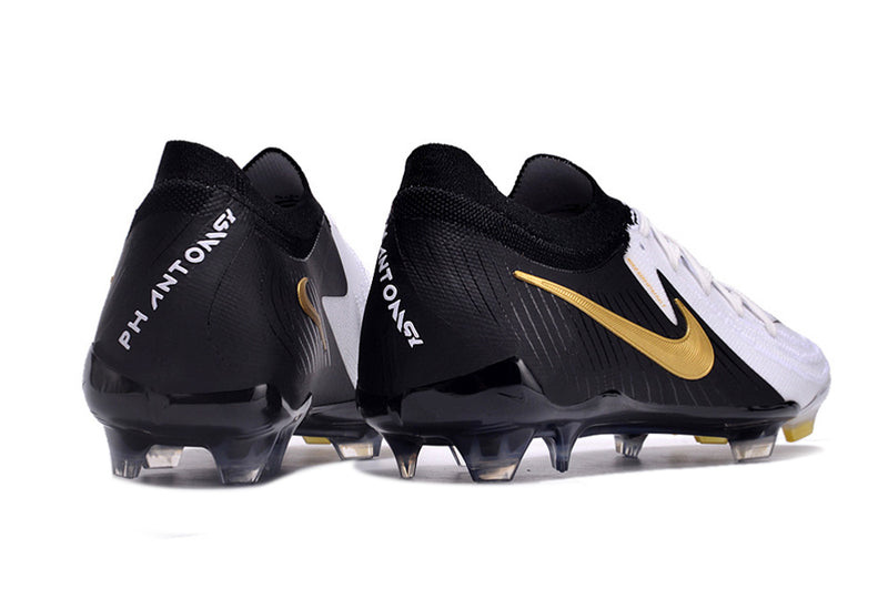 Bota de futbol Nike Phantom GX 2 Elite FG en blanc i negre "Mad Ready Pack".