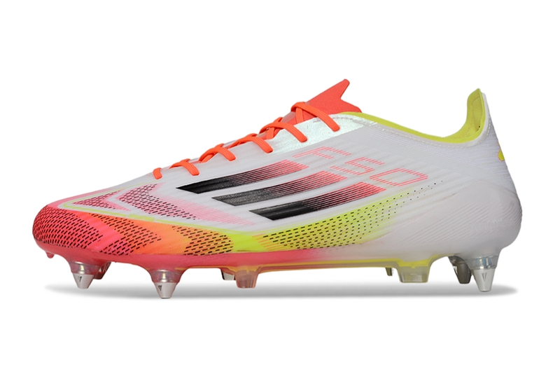 Chuteira Campo Adidas F50 Ponta de Aluminio Branca, Laranja e Amarelo