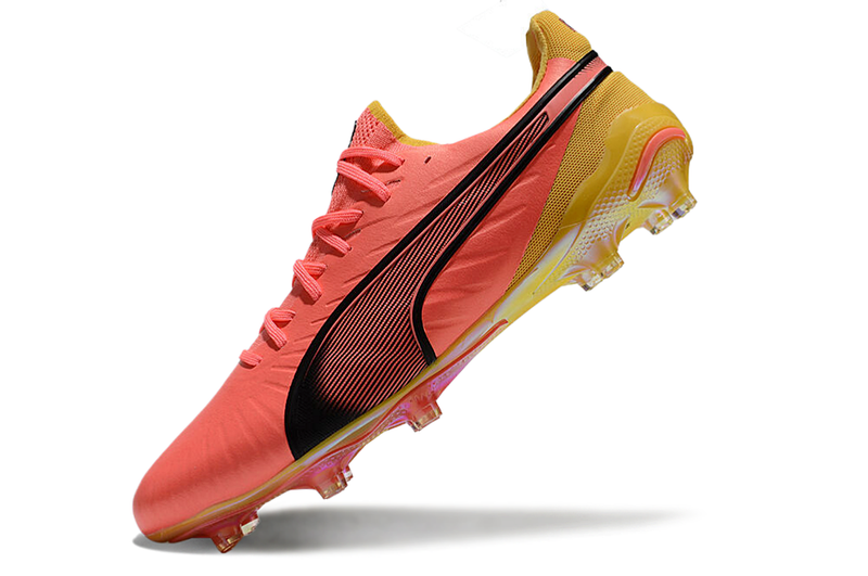 Chuteira Campo Puma King Ultimate FG Rosa e Laranja "Tricks Pack"