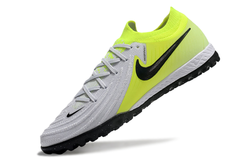 Chuteira Society Nike Phantom GX Elite TF Cinza e Verde "Mad Voltage"