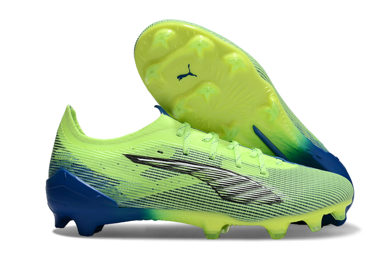 Chuteira Campo Puma Ultra 5 Ultimate FG Verde e Azul "Lights Out Pack"