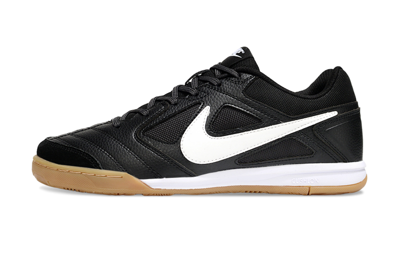 Chuteira Futsal Supreme X Nike SB Gato IC Preta e Branco