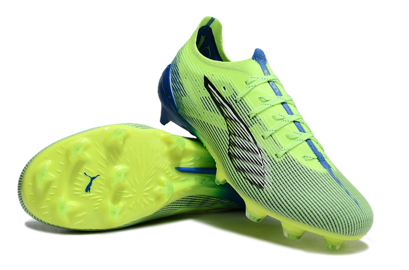 Chuteira Campo Puma Ultra 5 Ultimate FG Verde e Azul "Lights Out Pack"