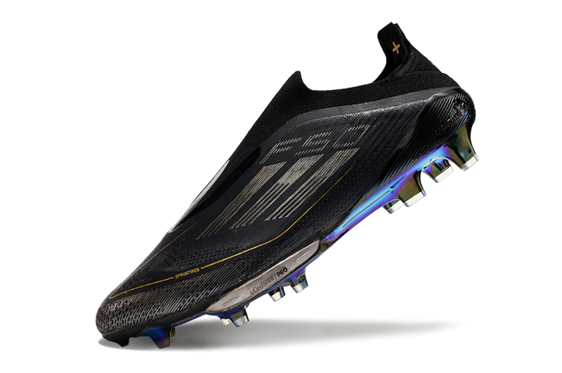 Botes de futbol Campo F50+ LL FG negre i daurat "Dark Spark Pack". 