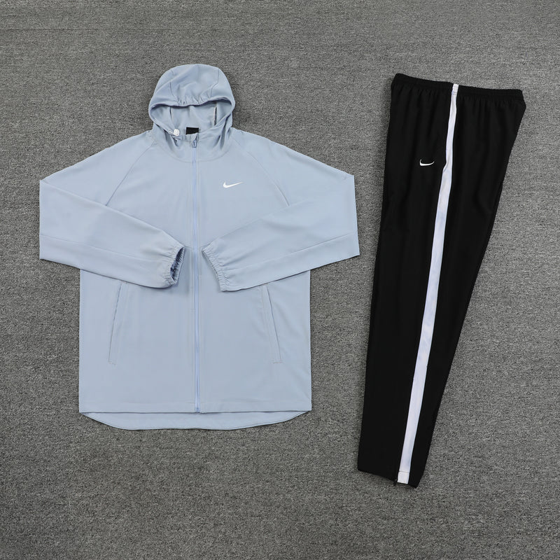 Conjunto de Moletom Nike Sportswear com Touca Cinza e Preto