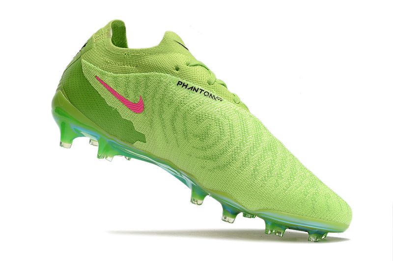 Precisão é com a Chuteira de Campo Nike Phantom GX Elite FG Verde na Farda de Boleiro, Garanta a qualidade de Jogadores Profissionais