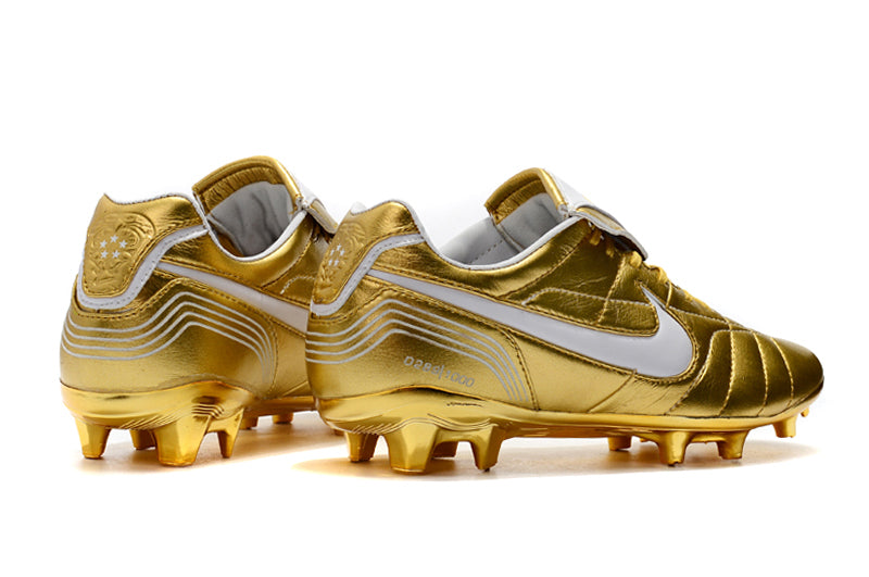 Chuteira Campo Nike Retrô Tiempo Legend 7 Elite FG Dourado e Branco R10