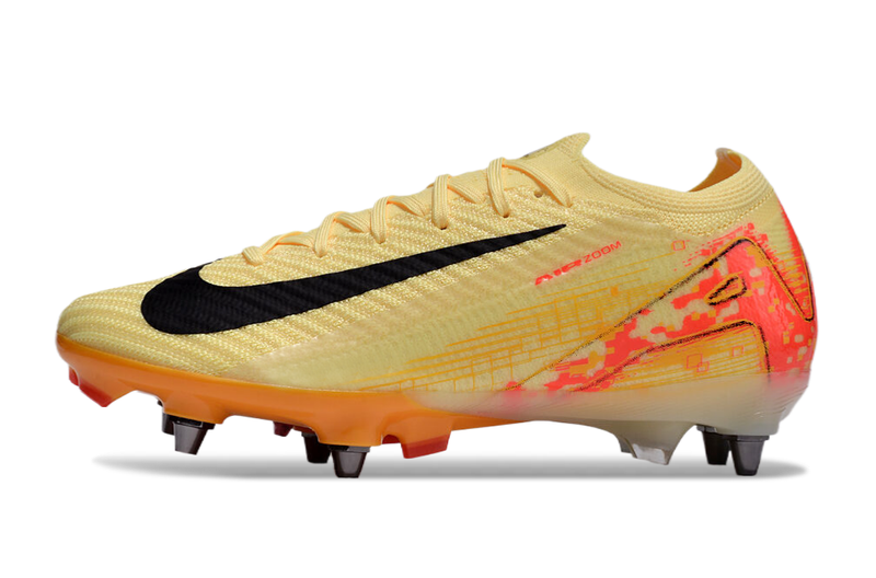 Chuteira Campo Nike Air Zoom Mercurial Vapor 16 Elite Trava Mista Amarelo e Laranja "Mbappé"