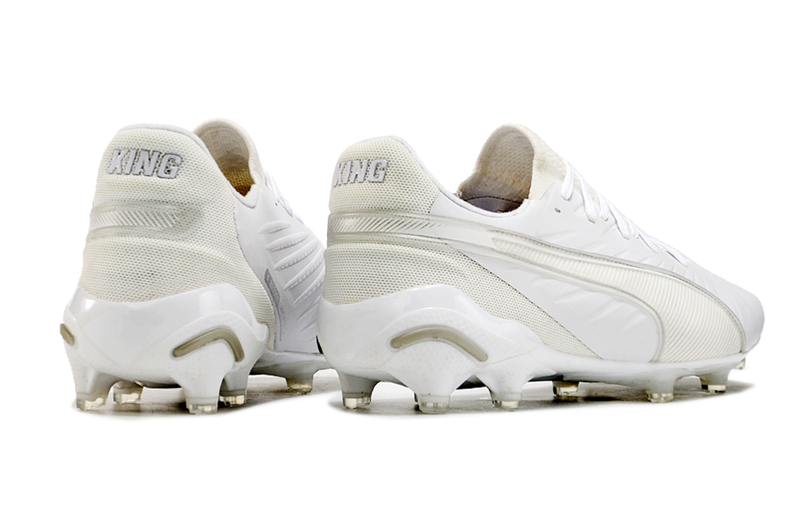 Bota de futbol Puma King Ultimate FG Blanca "Whiteout Pack" 