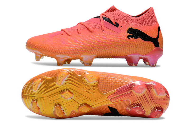 Botes de futbol Puma Future 7 FG taronja i rosa "Olympic x Tricks"