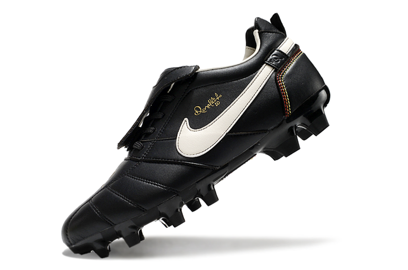 Chuteira Campo Nike Retrô Tiempo Legend R10 Elite Preta e Branca