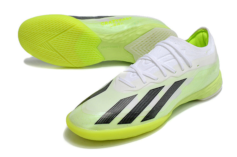 Adquira Chuteira Futsal Adidas X Crazyfast.1 IC com Frete Grátis e 2 Brindes (Meia Antiderrapante + Bolsa) na Farda de Boleiro!