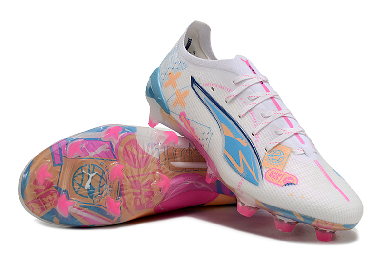 Botes de futbol Puma Ultra 5 Ultimate FG Campo blanc, blau i rosa "Paquet de pujada de volum" 