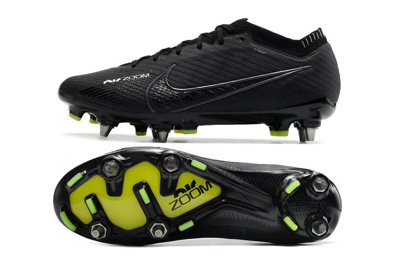 Velocidade é com Chuteira de Trava Mista Nike Mercurial Vapor 15 Elite, garanta a sua na Farda de Boleiro a qualidade de Jogadores Profissionais!