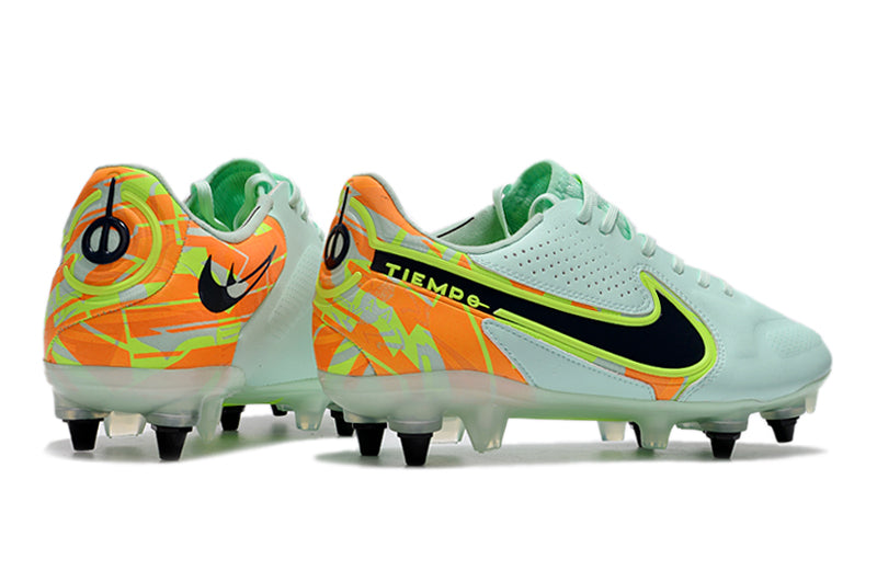 Velocidade é com Chuteira de Trava Mista Nike Tiempo Legend 9 Elite, garanta a sua na Farda de Boleiro a qualidade de Jogadores!