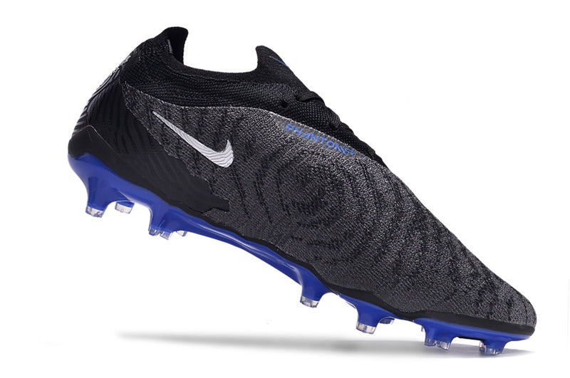 Precisão é com a Chuteira de Campo Nike Phantom GX Elite FG Preta e Azul "Black Pack" na Farda de Boleiro, Garanta a qualidade de Jogadores Profissionais