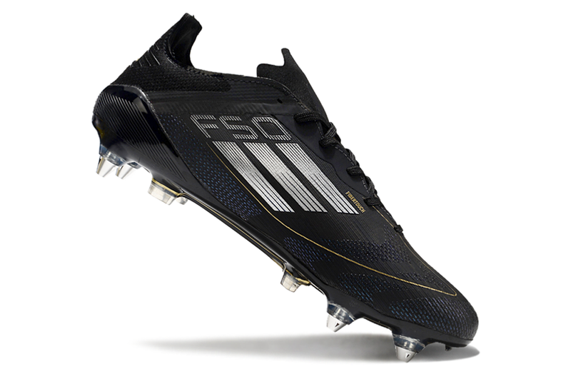 Botes de futbol Adidas F50 punta d'alumini negre i daurat "Dark Spark Pack"