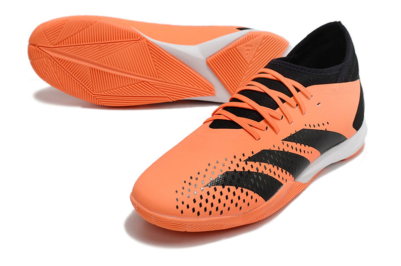 Chuteira Adidas Predator Accuracy.1 de Futsal a Chuteira que garante PRECISÃO para o Atleta, adquira na Farda de Boleiro, Garanta a qualidade de Jogadores Profissionais!