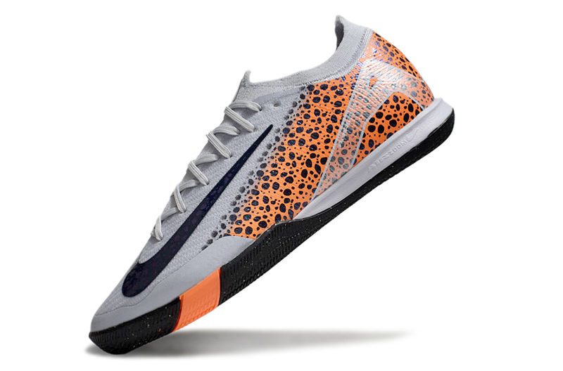 Chuteira Futsal Nike Air Zoom Mercurial Vapor 16 Elite IC Cinza, Laranja e Preto