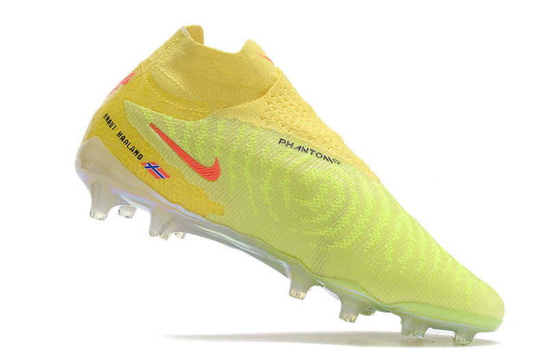 Precisão é com a Chuteira de Campo Nike Phantom GX DF Elite FG Amarela e Verde "Haaland" na Farda de Boleiro, Garanta a qualidade de Jogadores Profissionais