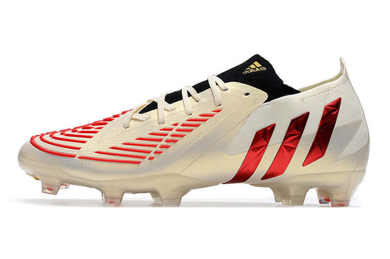 A nova Chuteira da Adidas de Campo Predator Edge.1 FG Off-White e Vermelho "Showdown Pack" na Farda de Boleiro, Garanta a qualidade de Jogadores Profissionais