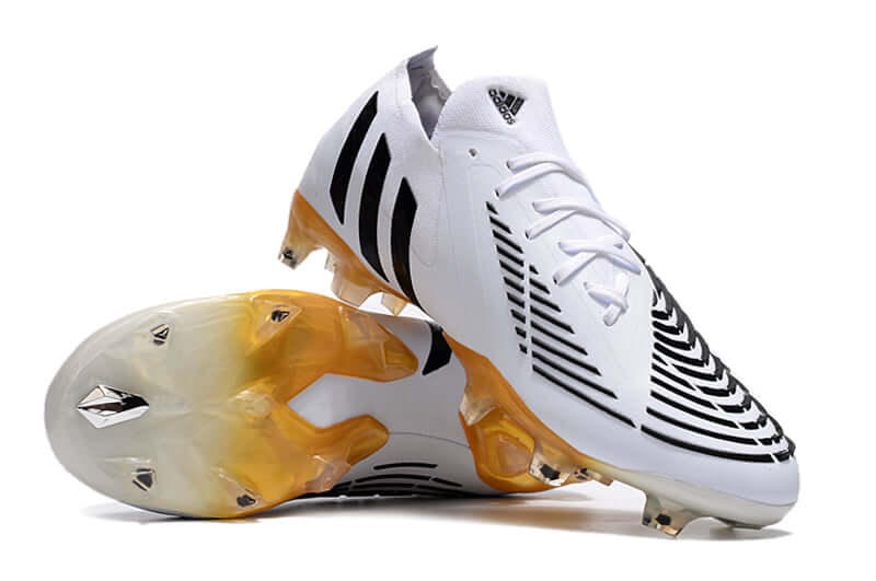 A nova Chuteira da Adidas de Campo Predator Edge.1 FG Branca e Preto na Farda de Boleiro, Garanta a qualidade de Jogadores Profissionais