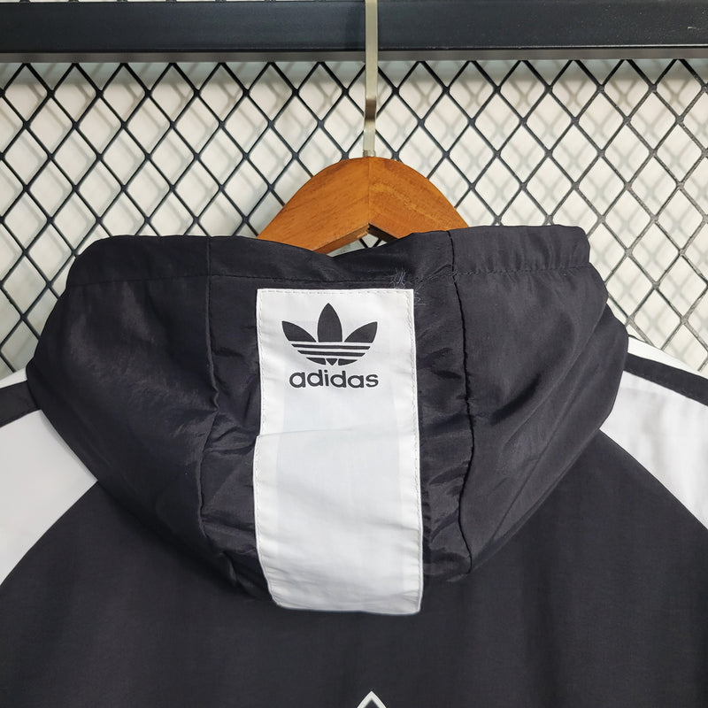 Nome do Produto: Corta Vento Adidas ADN 10K Preto e Branco Produto: Corta Vento  Cores: Preto e Branco Marca: Adidas Categoria: Corta Vento - Adidas Gênero: Unissex |Frete Grátis para todo Brasil | Farda de Boleiro