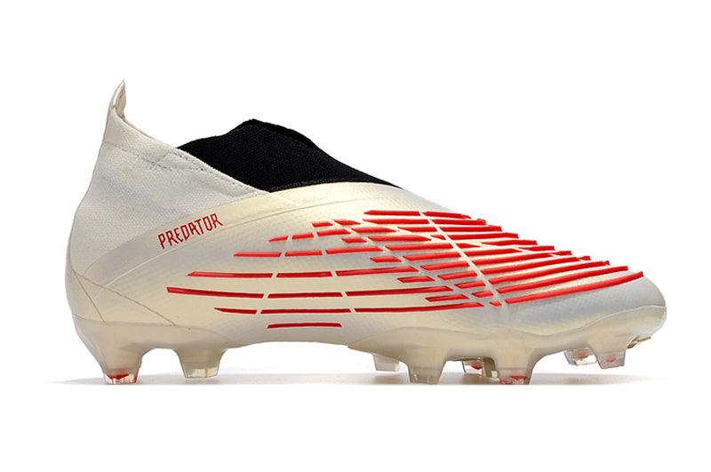 A nova Chuteira da Adidas de Campo Predator Edge+ FG Off-White e Vermelho "Showdown Pack" na Farda de Boleiro, Garanta a qualidade de Jogadores Profissionais