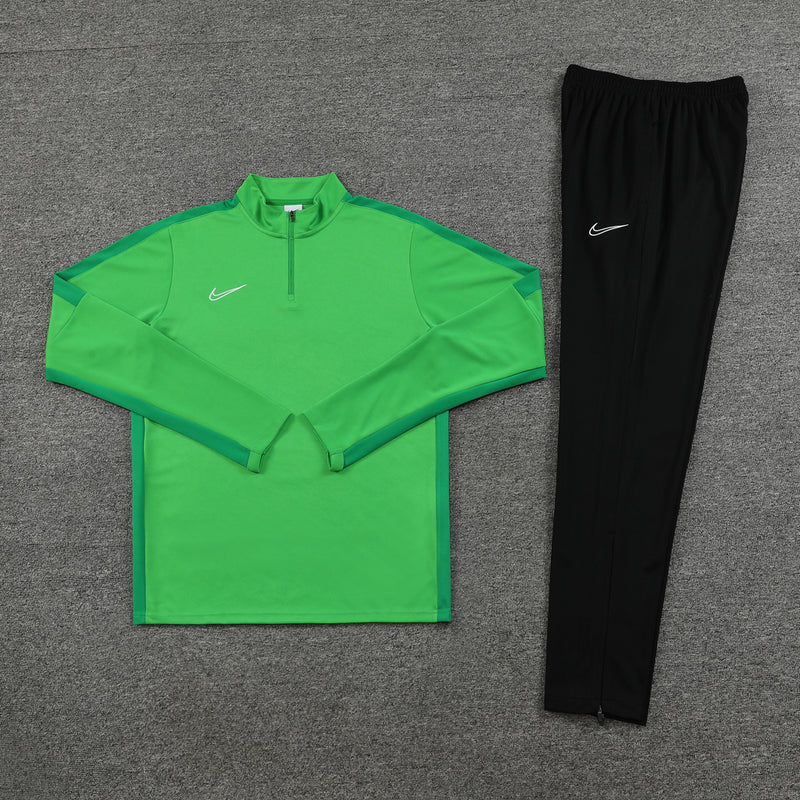 Conjunto de Treino de Frio Dri-fit Preto e Verde - Farda de Boleiro