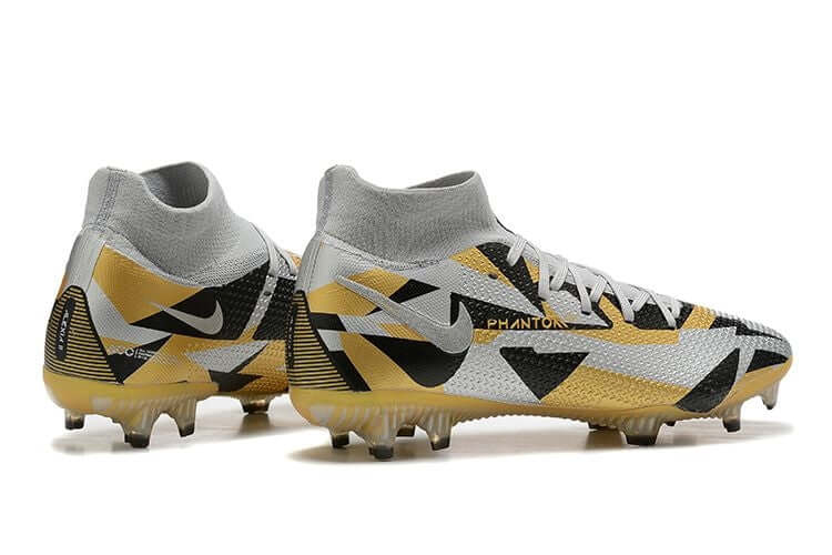 Controle é com Nike Phantom GT2 DF Elite FG Cinza e Dourado na Farda de Boleiro, Garanta a qualidade de Jogadores Profissionais Elite e FRETE GRÁTIS!