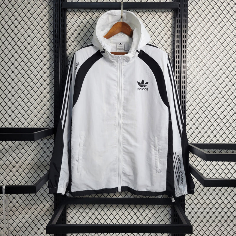 Nome do Produto: Corta Vento Adidas ADN 10K Branco e Preto Produto: Corta Vento  Cores: Branco e Preto  Marca: Adidas Categoria: Corta Vento - Adidas Gênero: Unissex |Frete Grátis para todo Brasil | Farda de Boleiro