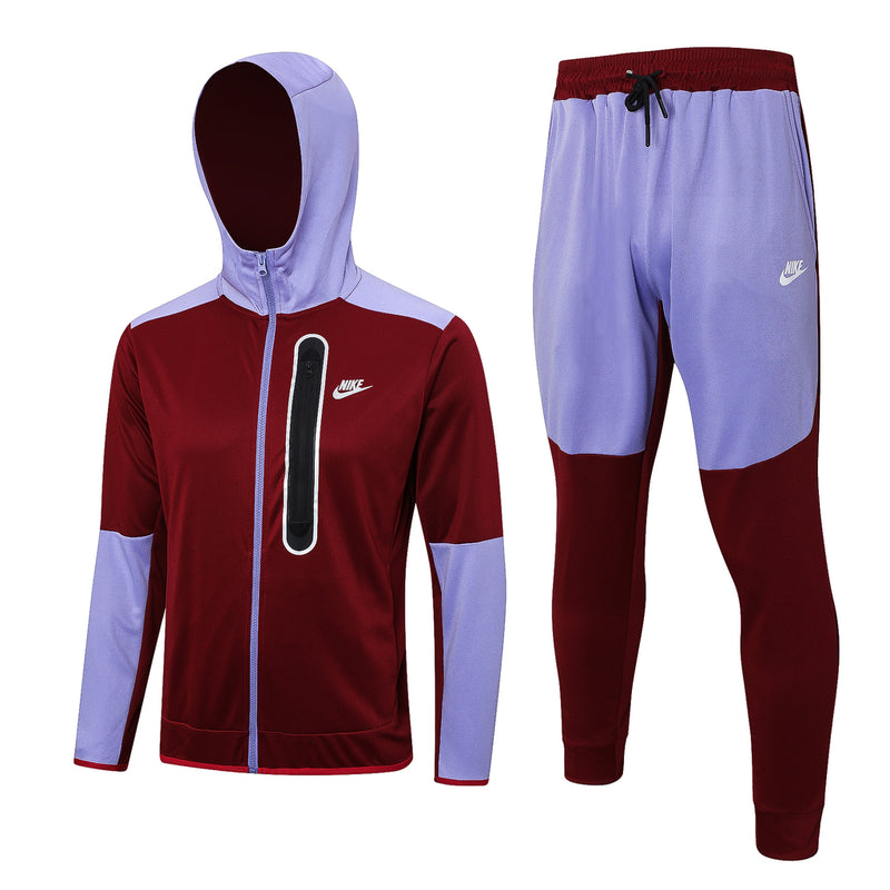 Nome do Produto: Conjunto de Moletom Nike Sportswear Tech Overlay Bordo e Roxo Produto: Conjunto de Moletom Nike Overlay (Jaqueta com capuz + Calça) Cores: Bordo e Roxo Marca: Nike Categoria: Conjuntos de Moletom de Frio Gênero: Masculino |Frete Grátis pa