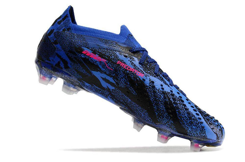 A nova Chuteira da Adidas de Campo Predator Accuracy.1 Low FG Azul e Rosa "Pogba" na Farda de Boleiro, Garanta a qualidade de Jogadores Profissionais Elite