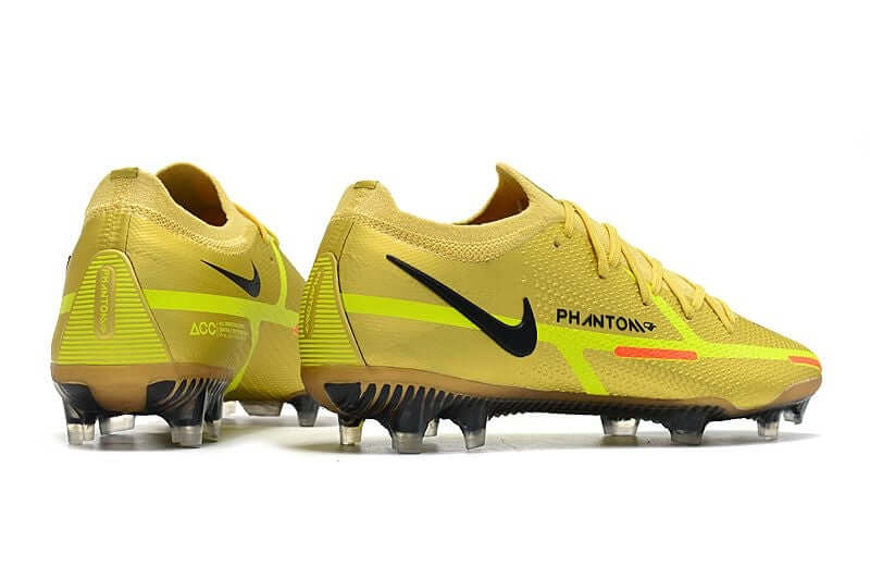 Controle é com Nike Phantom GT2 Elite Dourada FG na Farda de Boleiro Garanta a qualidade de Jogadores Profissionais Elite e FRETE GRÁTIS!