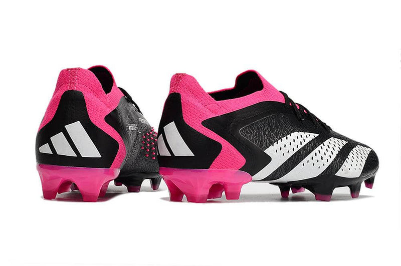 A nova Chuteira da Adidas de Campo Predator Accuracy.1 FG Rosa e Preto "Own You Football Pack" na Farda de Boleiro Garanta a qualidade de Jogadores Profissionais