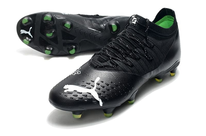 Tenha muito mais CONTROLE com a Puma Future Z 1.3 FG Preta e Verde "Instinct" na Farda de Boleiro, Garanta a qualidade de Jogadores Profissionais Elite!