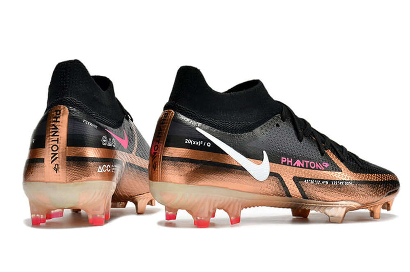 Controle é com Nike Phantom GT2 DF Elite Preta e Cobre FG "Generation Pack" na Farda de Boleiro, Garanta a qualidade de Jogadores Profissionais Elite e FRETE GRÁTIS!