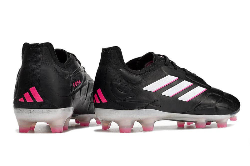 A nova Chuteira da Adidas de Campo Copa Pure.1 FG Preta, Rosa e Branca "Own You Football Pack" na Farda de Boleiro, a Nova Copa Pure.1 garante qualidade e muito conforto..