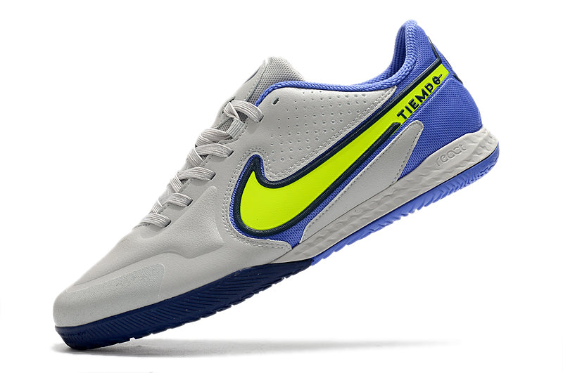 Tenha muito mais CONFORTO com a Nike Tiempo Legend 9 Elite de Futsal, Adquira na Farda de Boleiro, Garanta qualidade de Jogadores e com FRETE GRÁTIS!