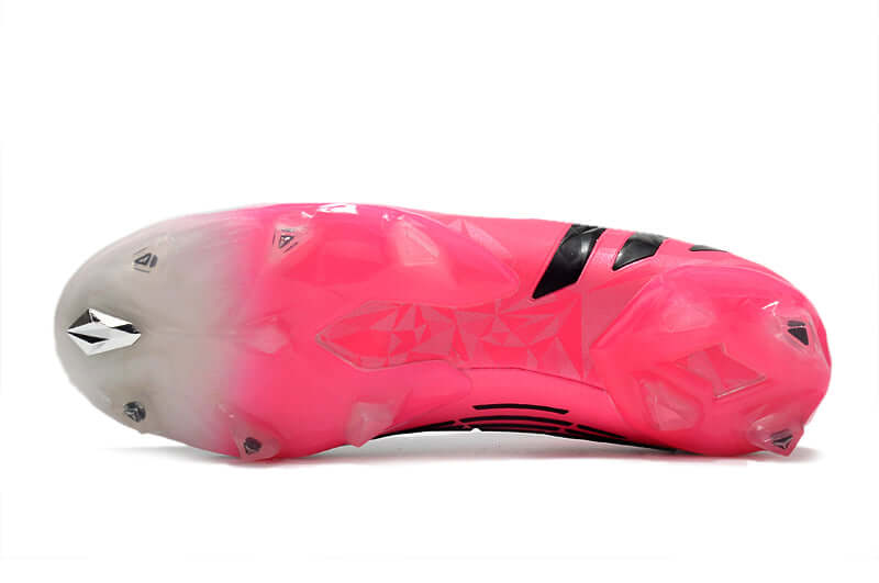 A nova Chuteira da Adidas de Campo Predator Edge.1 FG Rosa e Branco "Beckham" na Farda de Boleiro, Garanta a qualidade de Jogadores Profissionais