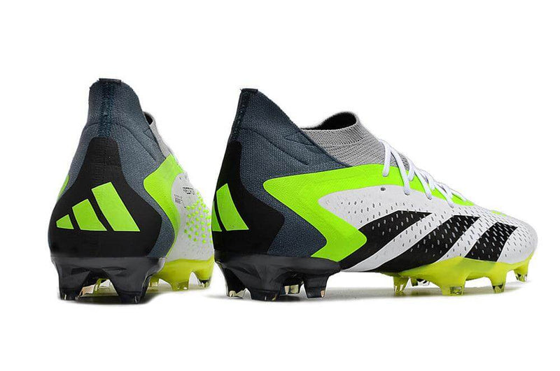 A nova Chuteira da Adidas de Campo Predator Accuracy.1 FG Verde e Branca "Crazyrush Pack" na Farda de Boleiro Garanta a qualidade de Jogadores Profissionais