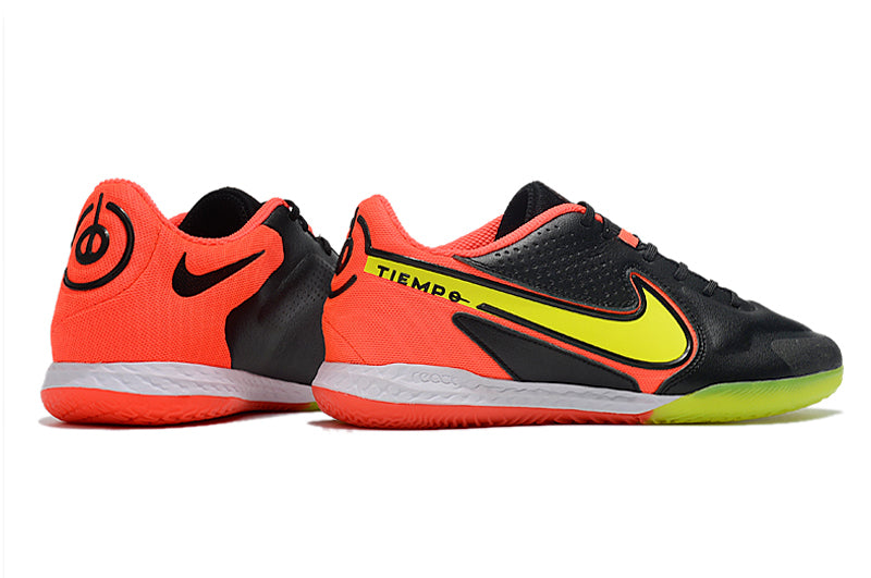 Tenha muito mais CONFORTO com a Nike Tiempo Legend 9 Elite de Futsal, Adquira na Farda de Boleiro, Garanta qualidade de Jogadores e com FRETE GRÁTIS!