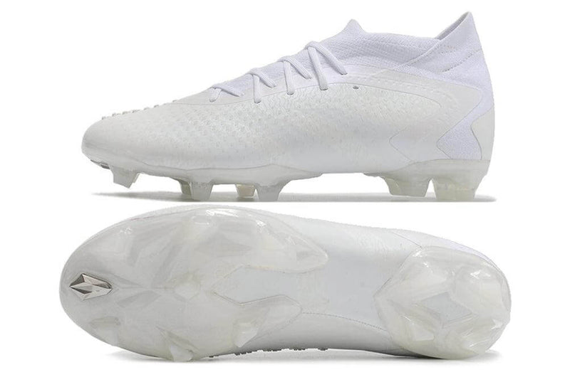 A nova Chuteira da Adidas de Campo Predator Accuracy.1 FG Branca "Pearlized Pack" na Farda de Boleiro, Garanta a qualidade de Jogadores Profissionais Elite