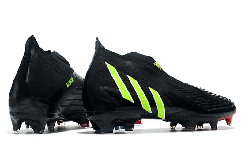 A nova Chuteira da Adidas de Campo Predator Edge.1 FG Preto e Verde "Shadow Portal Pack" na Farda de Boleiro, Garanta a qualidade de Jogadores Profissionais Elite