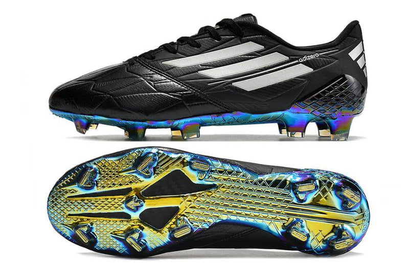 A nova Chuteira da Adidas de Campo F50 Adizero IV FG Preta na Farda de Boleiro, a Nova F50 é um remake lançado e foca na ajuda de velocidade aos seus Jogadores