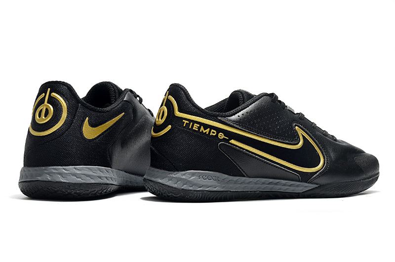 Tenha muito mais CONFORTO com a Nike Tiempo Legend 9 Elite de Futsal, Adquira na Farda de Boleiro, Garanta qualidade de Jogadores e com FRETE GRÁTIS!