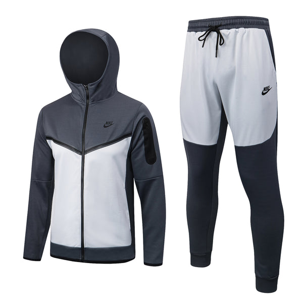 Conjunto de Moletom Nike Sportswear Tech Fleece Cinza e Branco