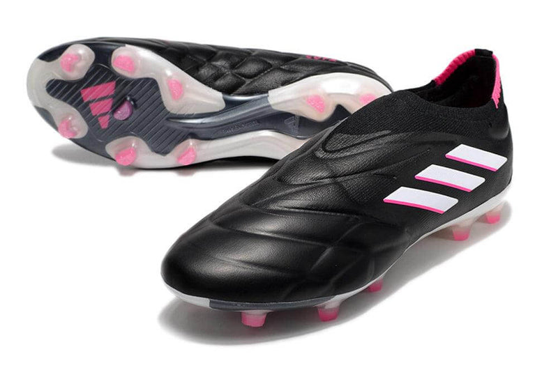 A nova Chuteira da Adidas de Campo Copa Pure+ FG Preta, Rosa e Branca "Own You Football Pack" na Farda de Boleiro, a Nova Copa Pure+ garante qualidade e muito conforto..