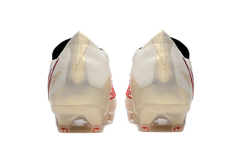 A nova Chuteira da Adidas de Campo Predator Edge.1 FG Off-White e Vermelho "Showdown Pack" na Farda de Boleiro, Garanta a qualidade de Jogadores Profissionais